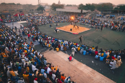 Overview-of-the-massive-crowd-at-the-event.jpg